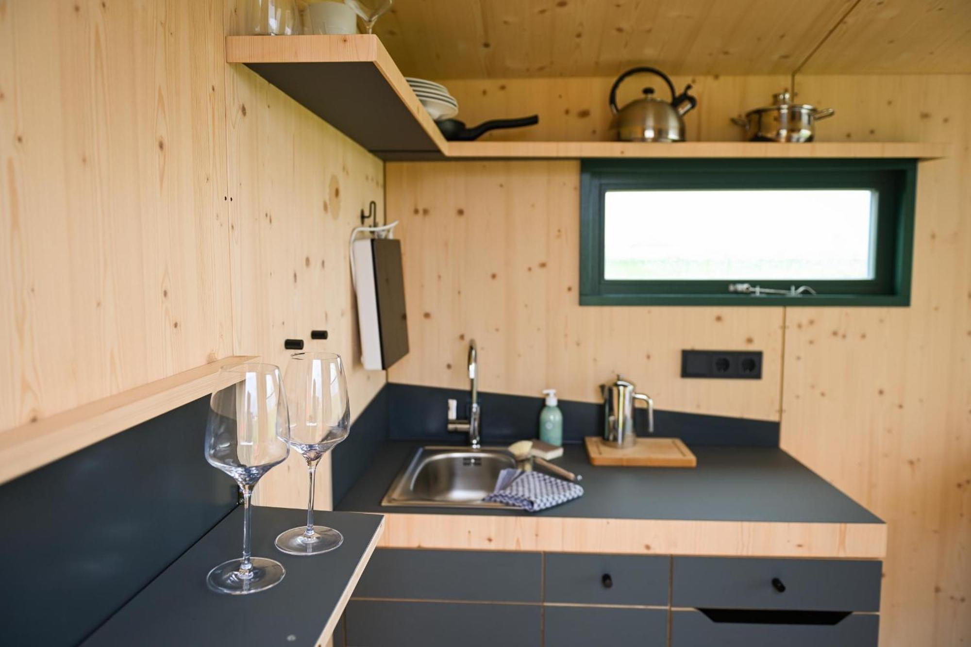 Sleep Space 6 - Hooksiel Im Wangerland ชิลลิคช์ ภายนอก รูปภาพ